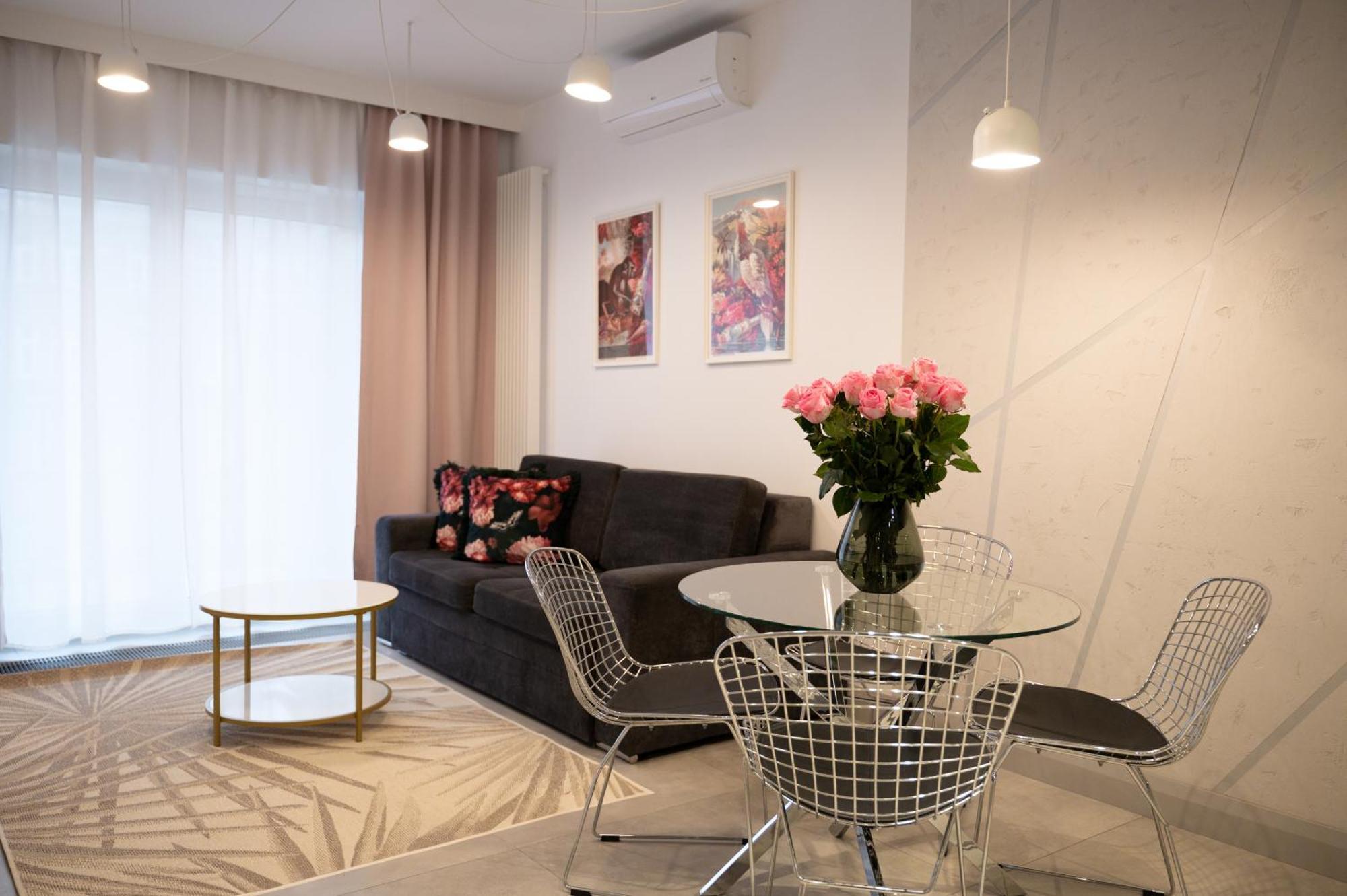 Mennica Residence Patronus Apartments Varsovia Exterior foto